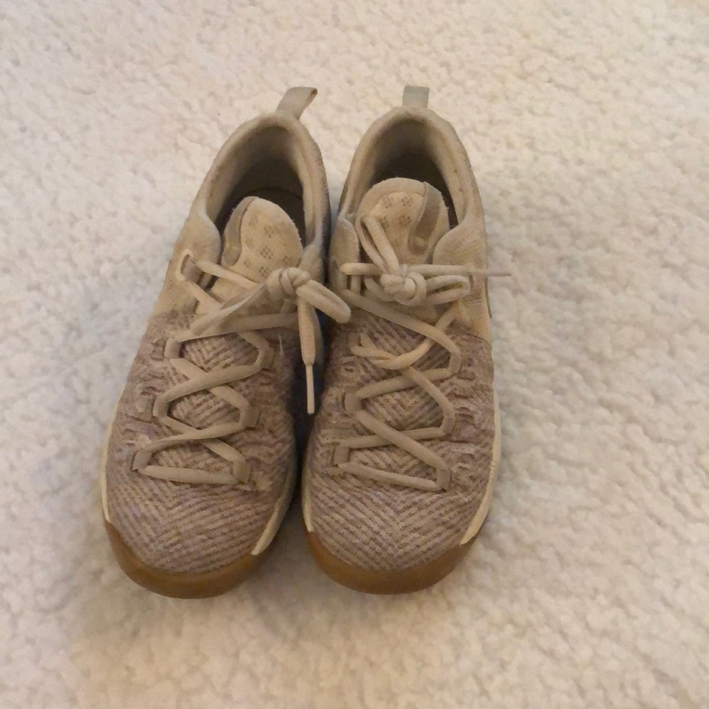 Girls Nike shoes